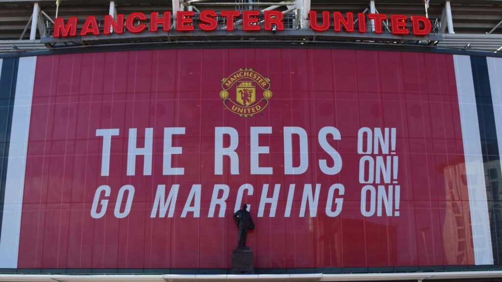 The Reds Go marching On On On!